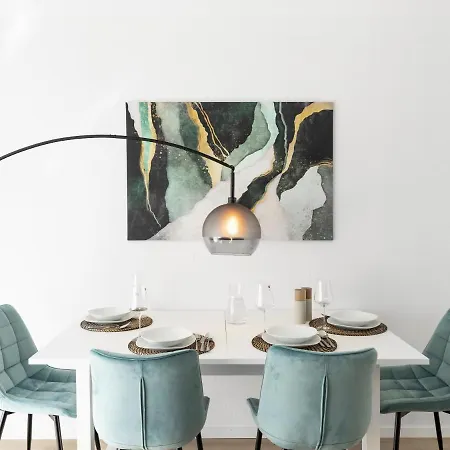 Διαμέρισμα Arena In Der Naehe - Tiefgarage - Balkon - Kueche - Smart Tv *