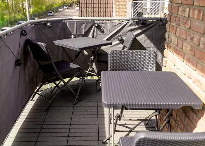 Arena In Der Naehe - Tiefgarage - Balkon - Kueche - Smart Tv *